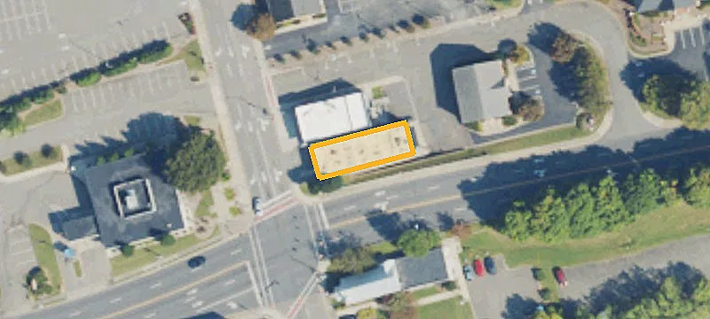 494 Main St