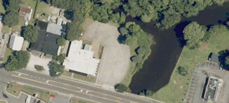 406 Queen St