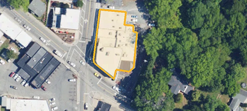 1467 Main St