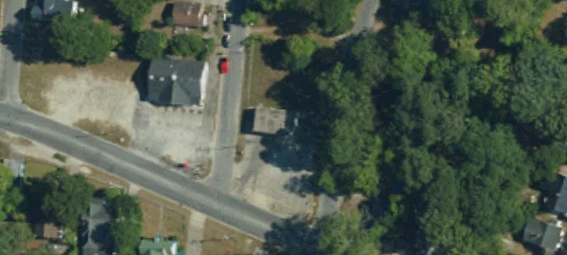 1011 Elm St