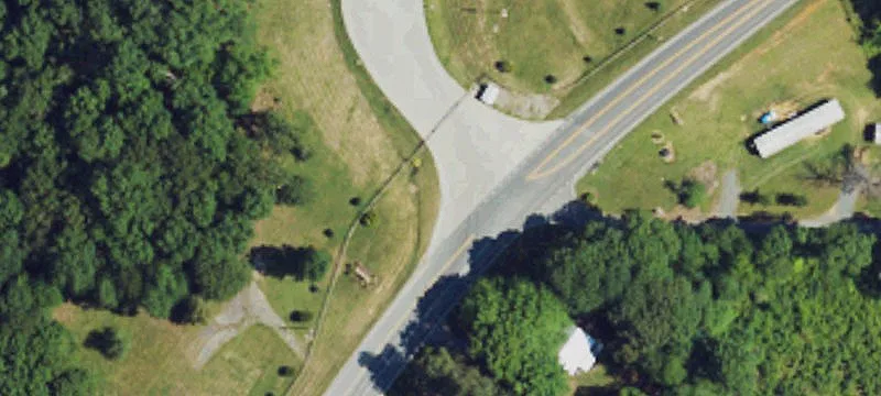 3561 Old Cedar Fls Rd