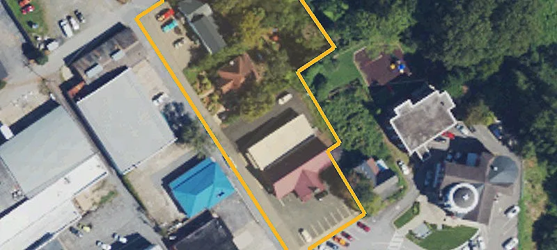 20 Hickory St
