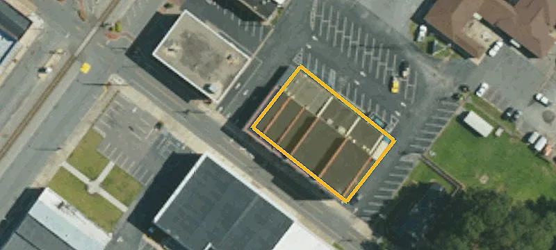Main St