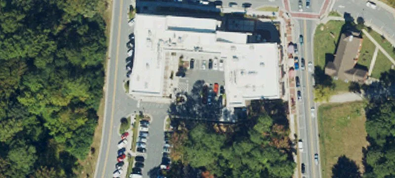 300 Main St