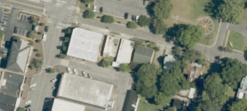 104 Queen St