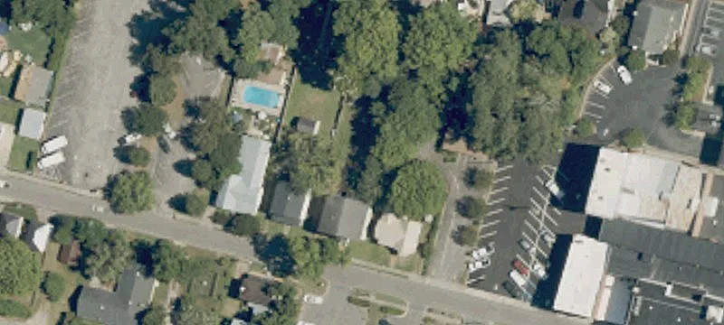 112 Eden St