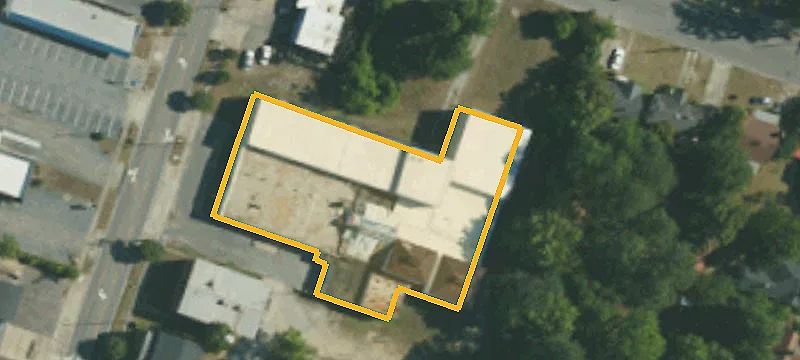 508 William St