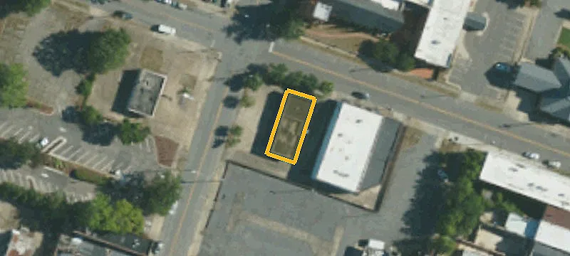 122 James St