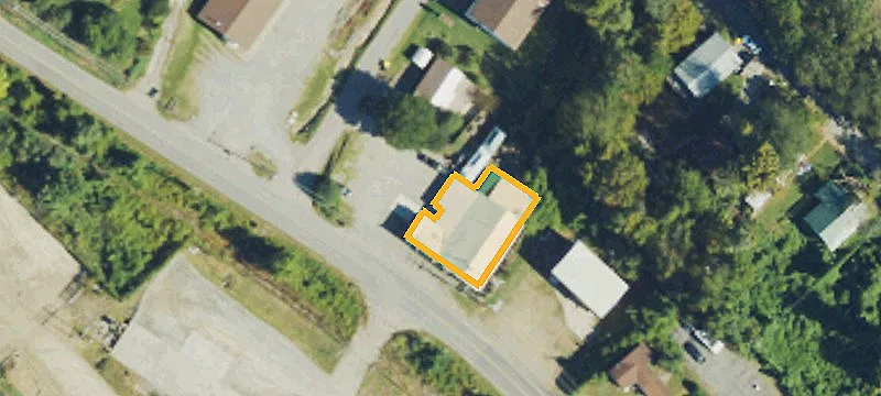 995 Riverside Dr
