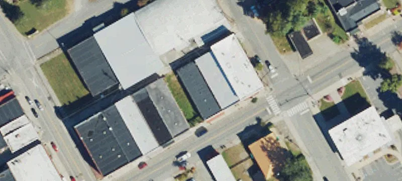 1055 Main St