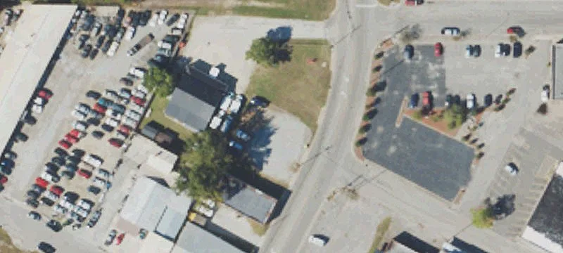 704 Lee St