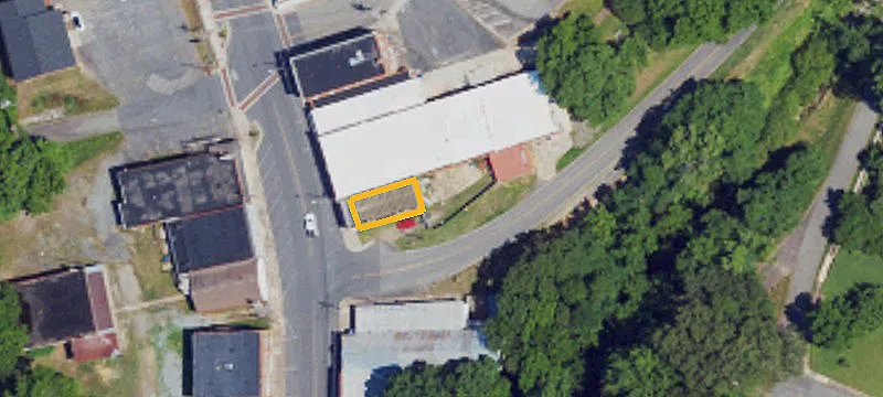 1523 Main St