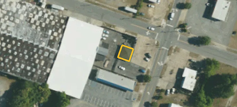 517 William St