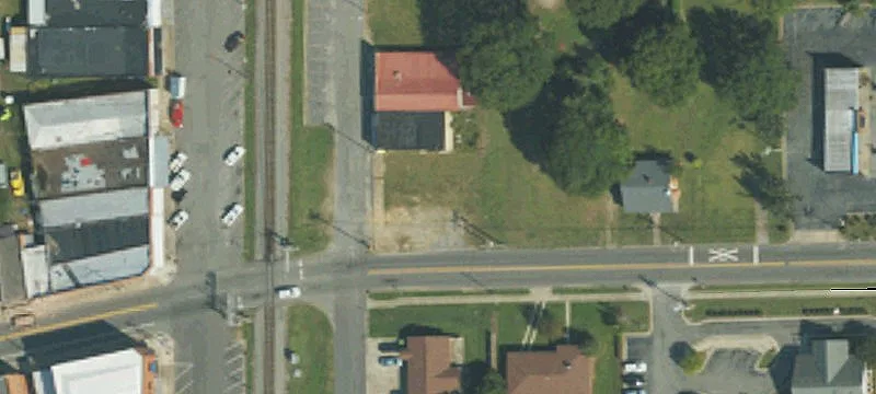 101 Main St