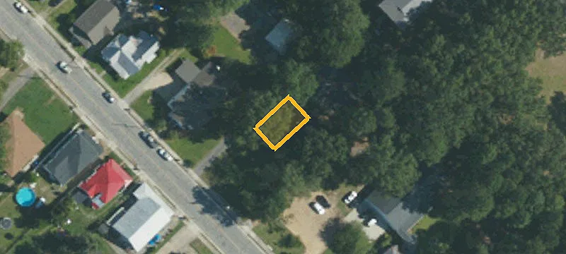302 Sampson St