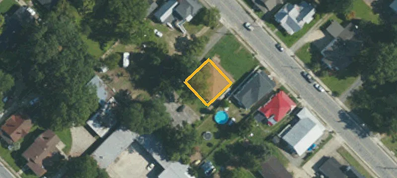 309 Sampson St