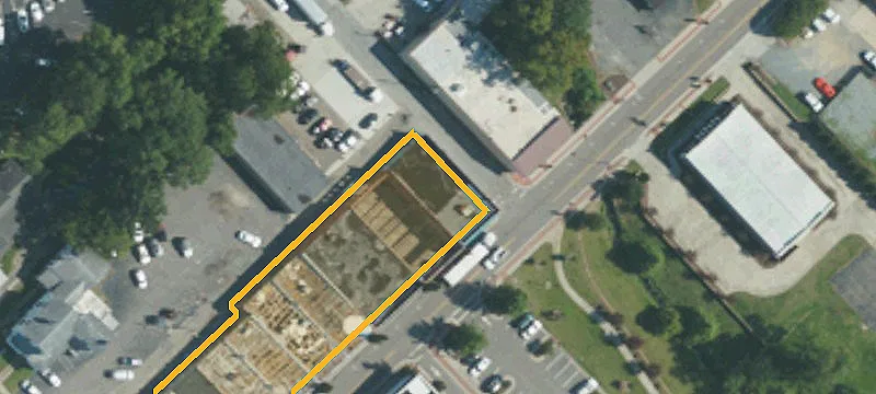 401 Vance St