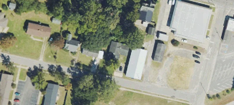 108 Roberts St