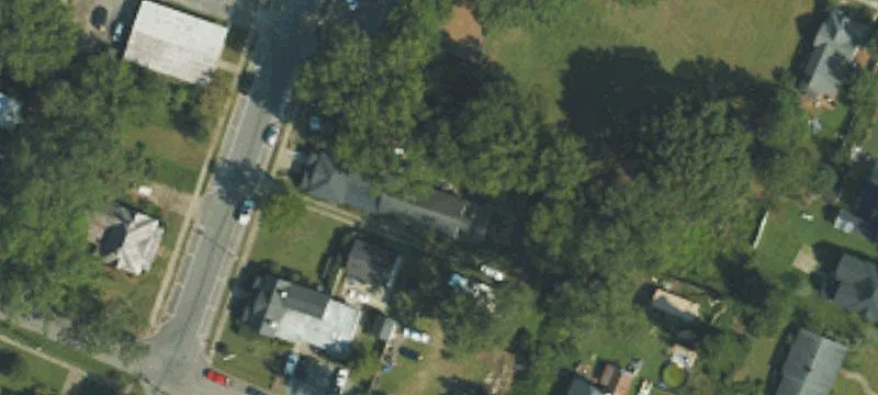 102 Sycamore St