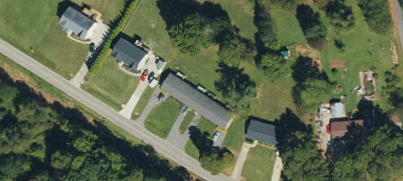 635 Cemetery Loop