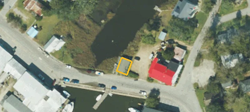 304 Hodges St
