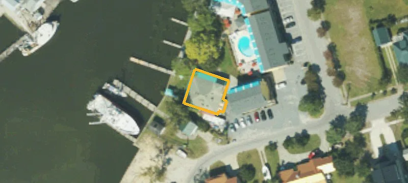 303 Ss Ave