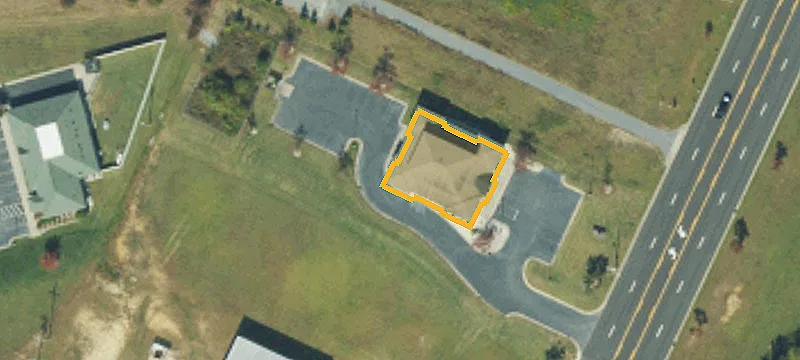 717 Old Farm S Rd