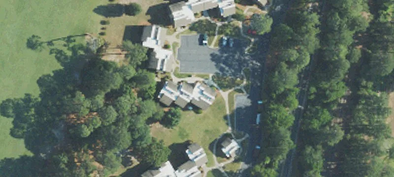 10 Pne Tree Rd