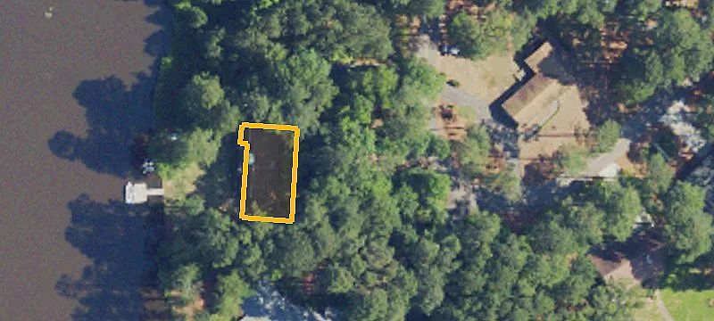 79 Lakeview Dr