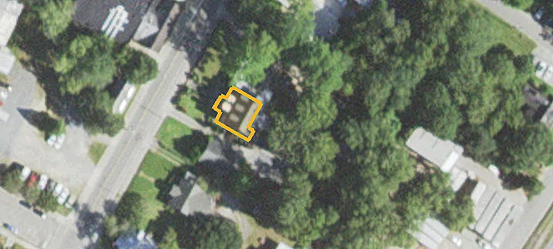 206 Poplar St