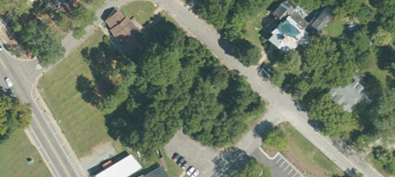 105 Ray Rd