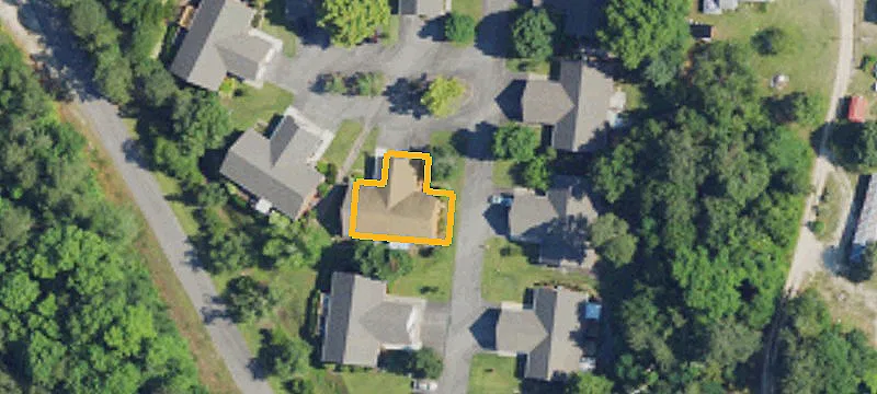302 Hiscott Ln