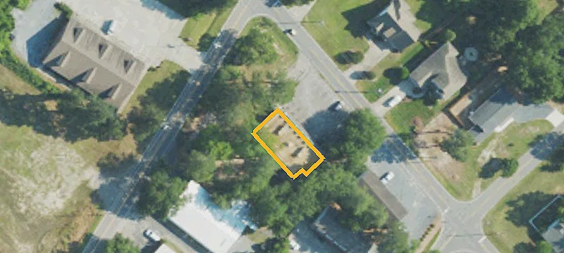220 Kelly Rd