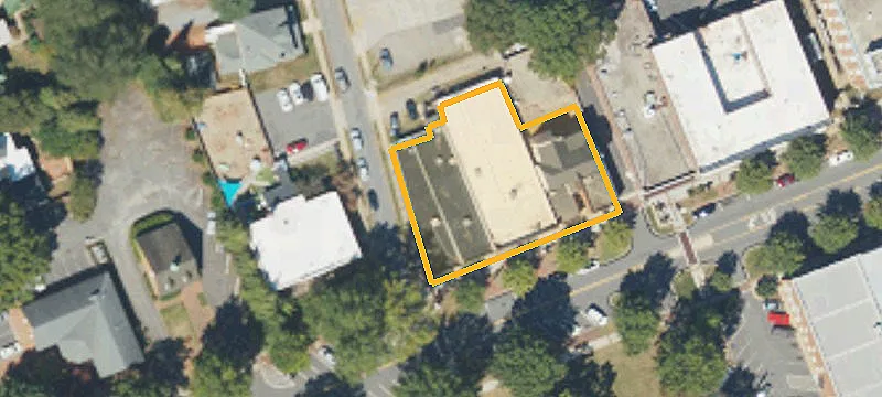 240 Broad St