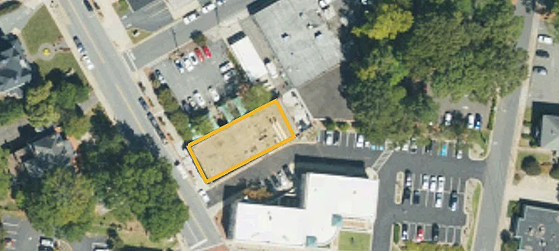 106 Main St