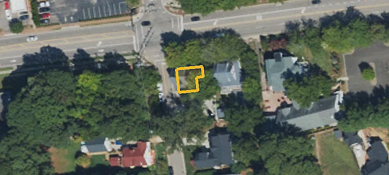 323 Chatham St