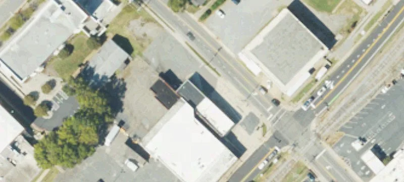 224 Iredell Ave