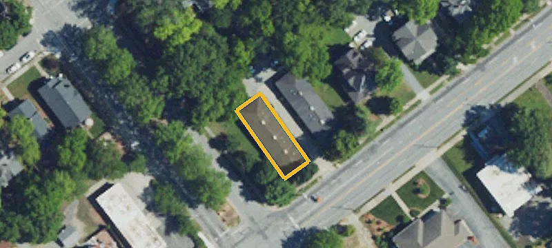 703 Smt Ave
