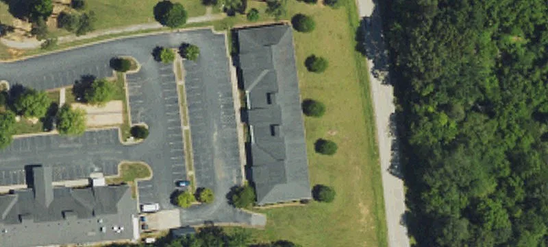 102 Vlg Lk Rd