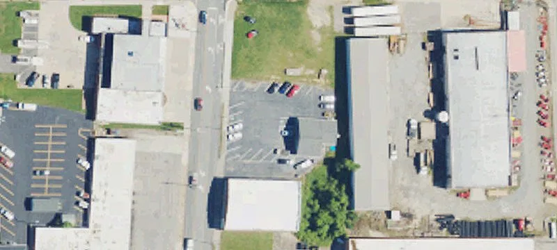 413 Scales St