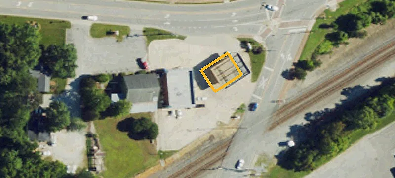 201 Main St