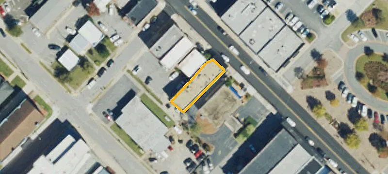 307 Main St