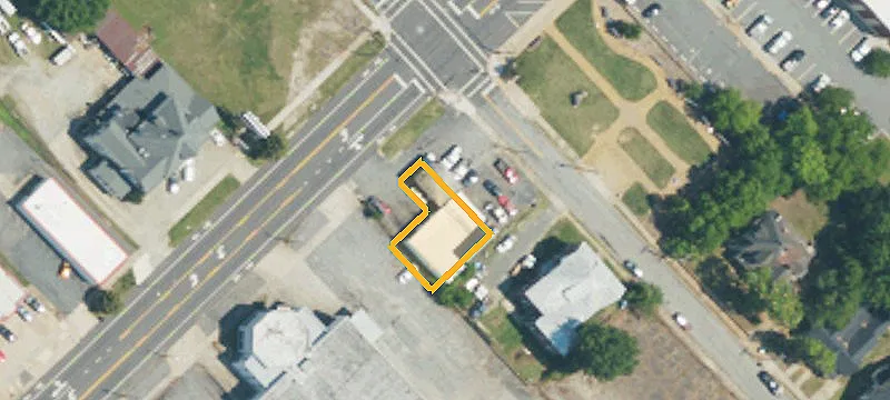 403 Main St