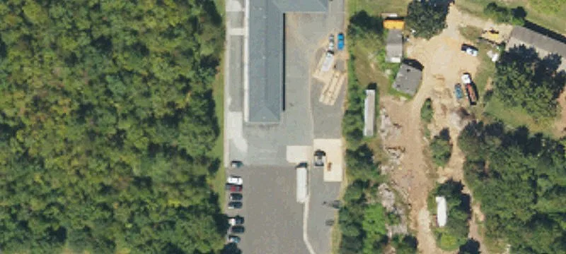 889 Riv Hwy