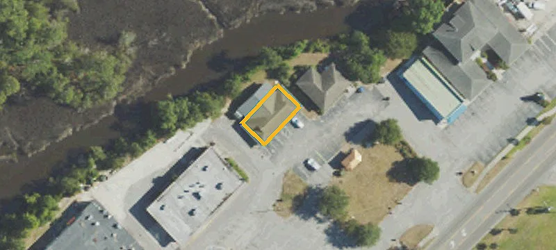 4918 Main St
