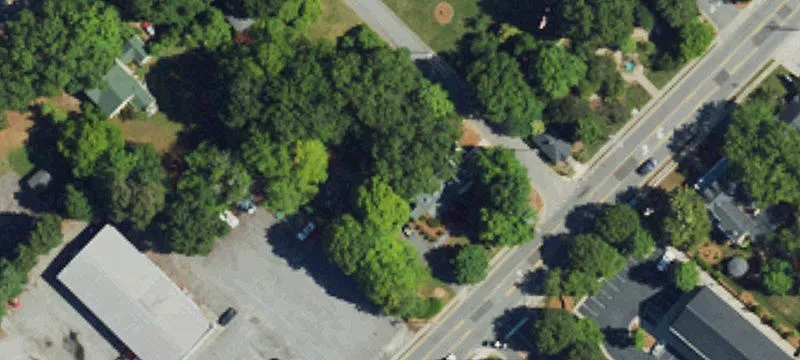 200 Main St
