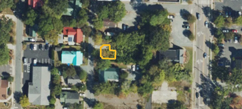 104 Ctr St