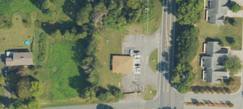 5132 Main St