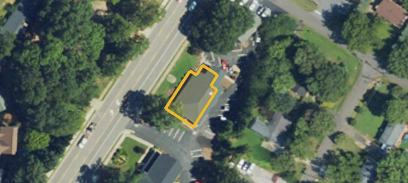 1711 Main St