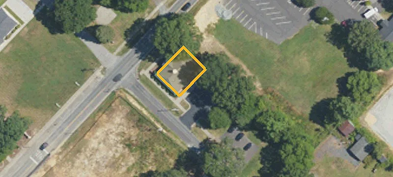 100 Park E Rd